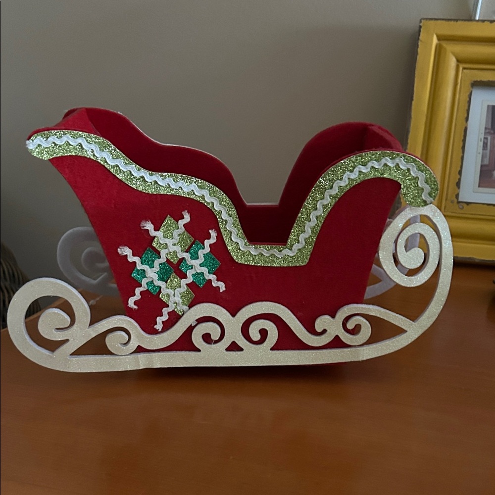 Festive Red Holiday Sleigh Decoration
